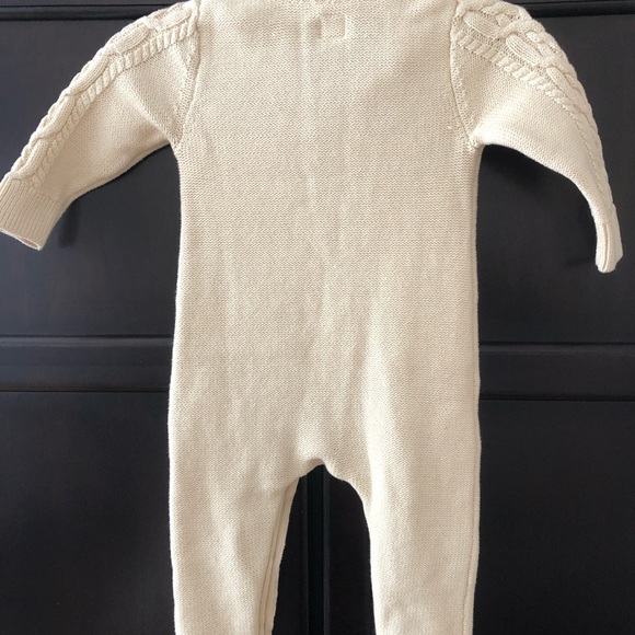 Baby Gap one piece - Picture 2 of 7